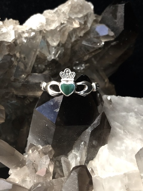 Claddagh with Malachite Ring - Click Image to Close