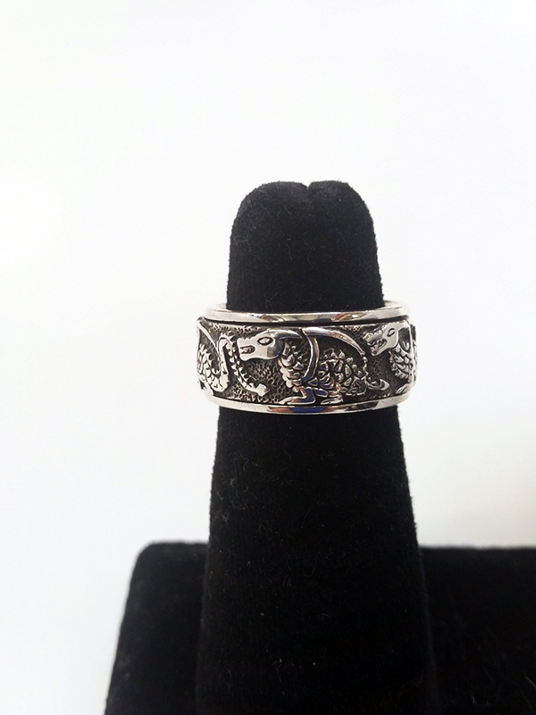 Dragons In a Row Spinner Ring - Click Image to Close