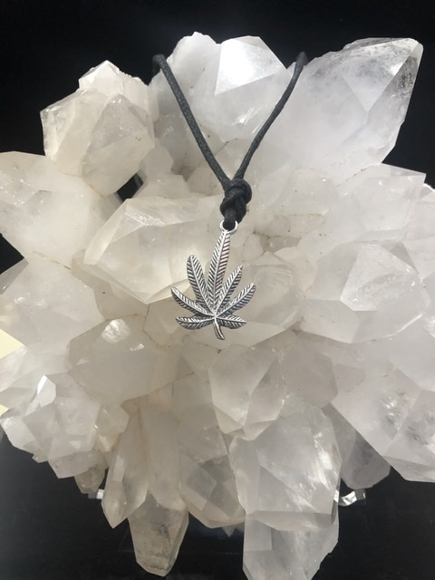 Pot Leaf $5 Necklace - Click Image to Close